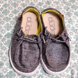 Toddler hey dude shoes size 7
